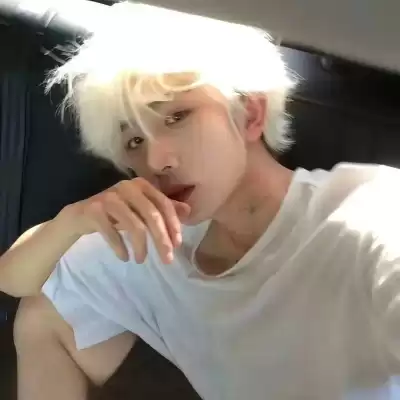 卢浅伽